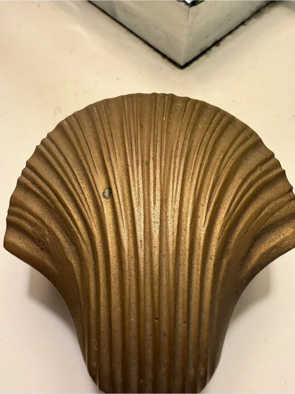 Vintage brass coastal nautical clamshell hinged lid trinket jewelry box